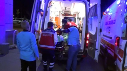 Aksaray'da yol verme kavgası...Oğlunu dövüp babasını bıçaklayarak öldürdüler