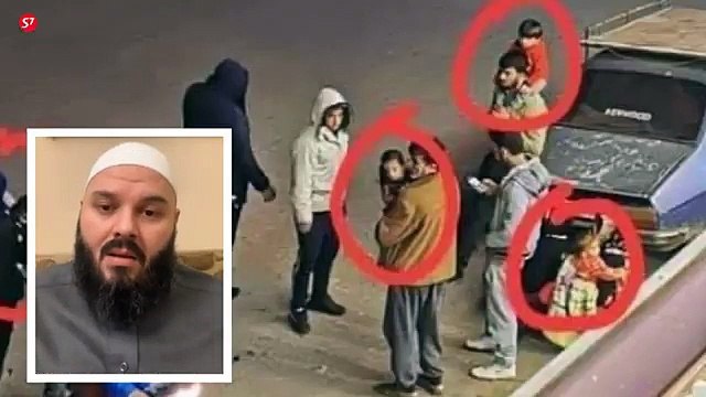 بكاء شيخ لبناني بعد حرق خيم اللاجئين السورين في لبنان المنية