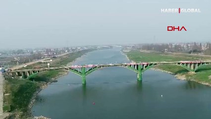 Dev köprü saniyeler içinde böyle yıkıldı