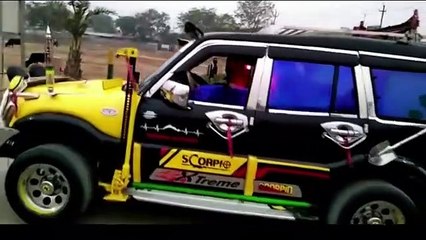 UP: गाजियाबाद में 'डांसिंग कार' सीज, स्कॉर्पियो का हुलिया देख दंग रह जाएंगे आप, कार के अंदर है DISCO