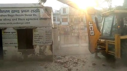 संकटादेवी रोड का अतिक्रमण हटना शुरू हुआ