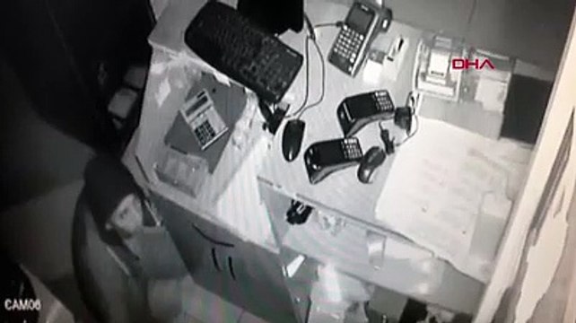 Hırsızlık için girdiği lokantada yemek yiyip sadaka kutusunu çaldı