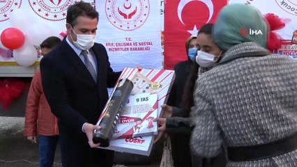 - 'Hediye Karavanı' Van’da