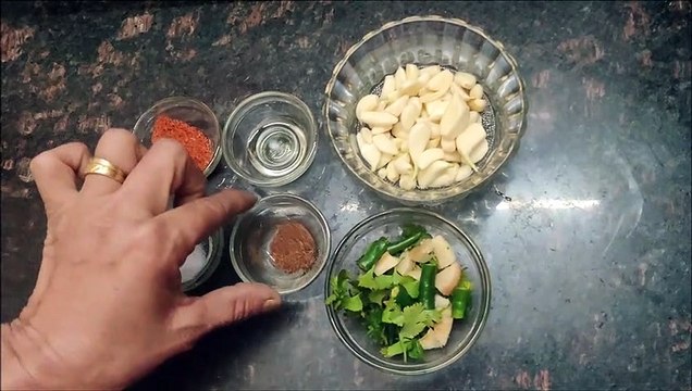 Hari Mirch Aur Lahsun ki Chutney | Green Chilli And Garlic's Chutney | NirmalBhoj