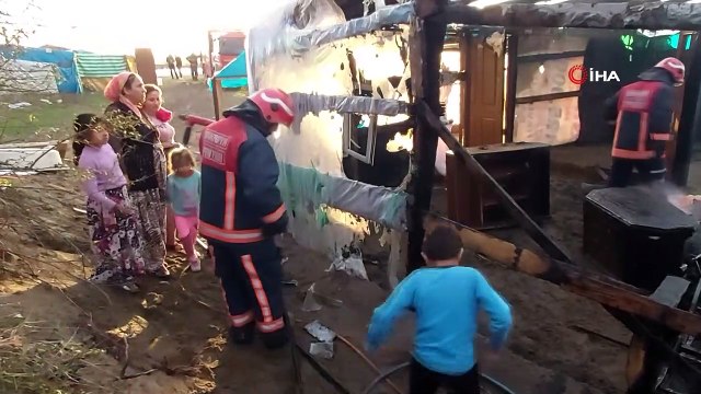 3’üncü kez barakasının yanışını çaresiz gözler ile izledi