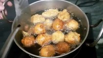 Gulgula Recipe I Jaggery Sweet Dumpling I Gur ke Gulgule I गुड़ के मीठे गुलगुले Traditional sweets by Safina kitchen