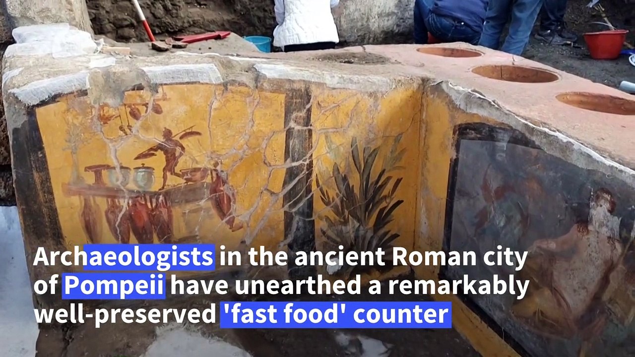 'Fast-food' bar frozen in Pompeii ash gives clues on Roman snacking habits