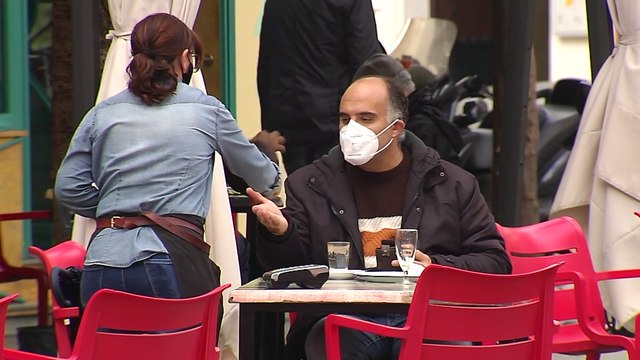 El Gobierno aprobará mañana la prórroga del SMI de 950 euros