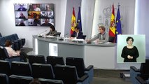 España supera los 50.000 muertos; Sanidad anima a la gente a vacunarse