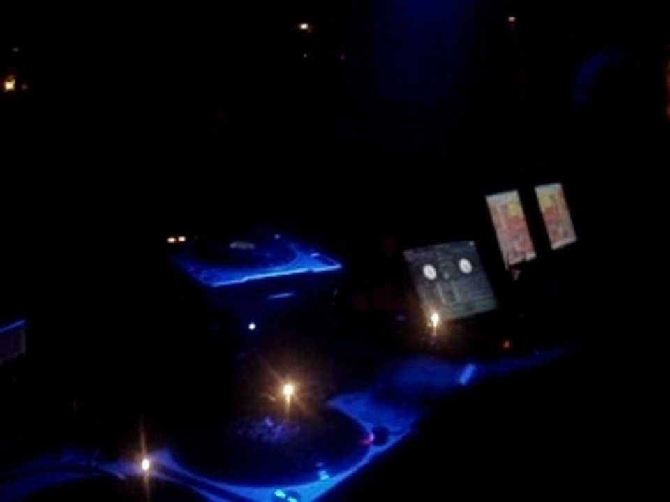 DJ FLY AU DIABLE AU CLUB A BOURG EN  BRESSE 2