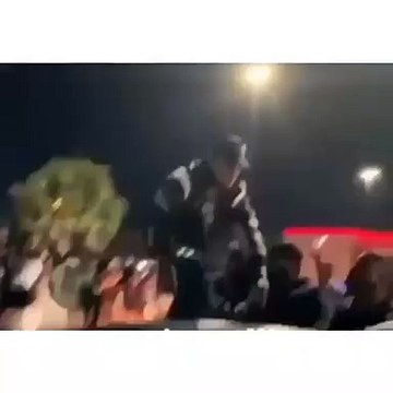 Toosii and YK Osiris got pepper sprayed by the police, in Jacksonville, Florida, after their concert was shut down, leaving fans running for the exits