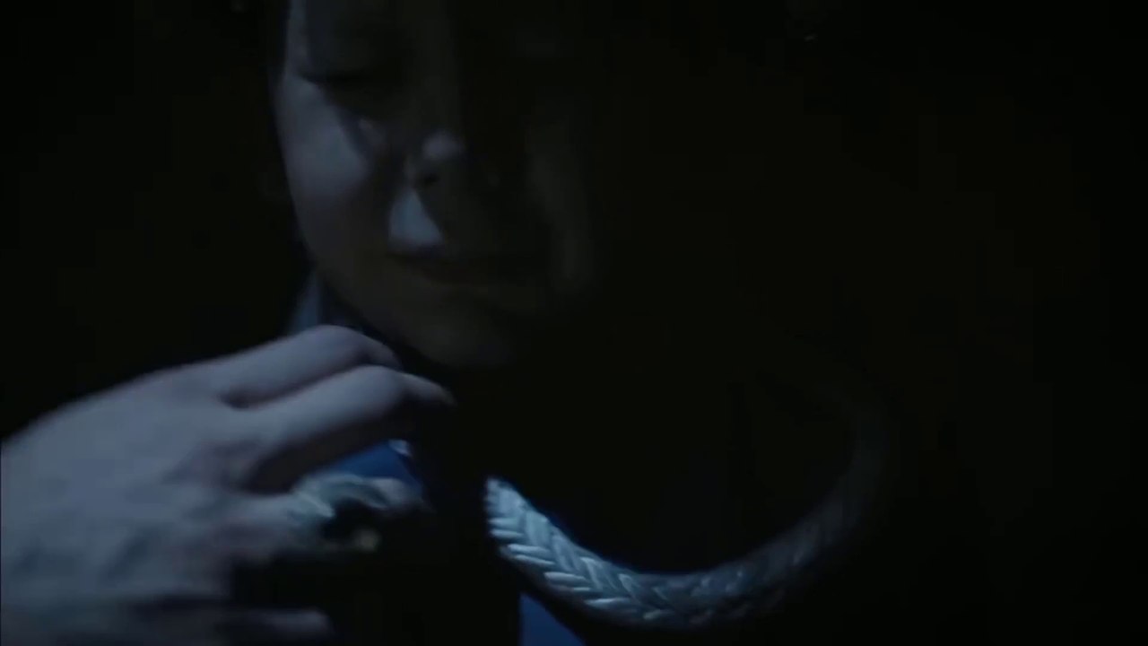 مشهد مؤثر جدا لانقاذ السلطان أحمد (رحمه الله) لأخيه الأمير مصطفى (رحمه الله) من الموت فى أخر لحظة  (مؤثر جدا)