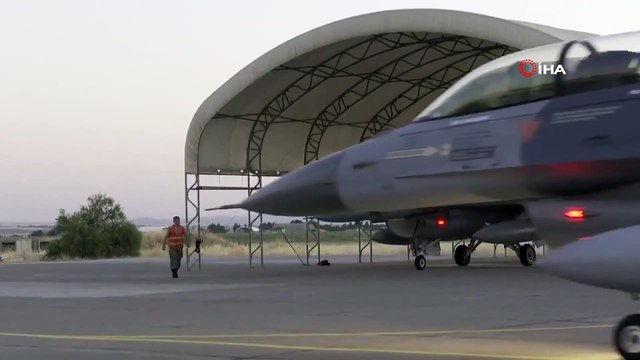 - MSB: 'Irak kuzeyi Avaşin-Basyan bölgesinde keşif ve gözetleme vasıtalarıyla tespit edilen 2 PKK'lı terörist daha düzenlenen hava harekatıyla etkisiz hale getirildi. Son 24 saat içinde Avaşin-Basyan bölgesinde toplam 10 PKK'lı terörist etki