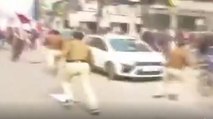 Farmers Protest: Police lathi-charge protestors in Patna