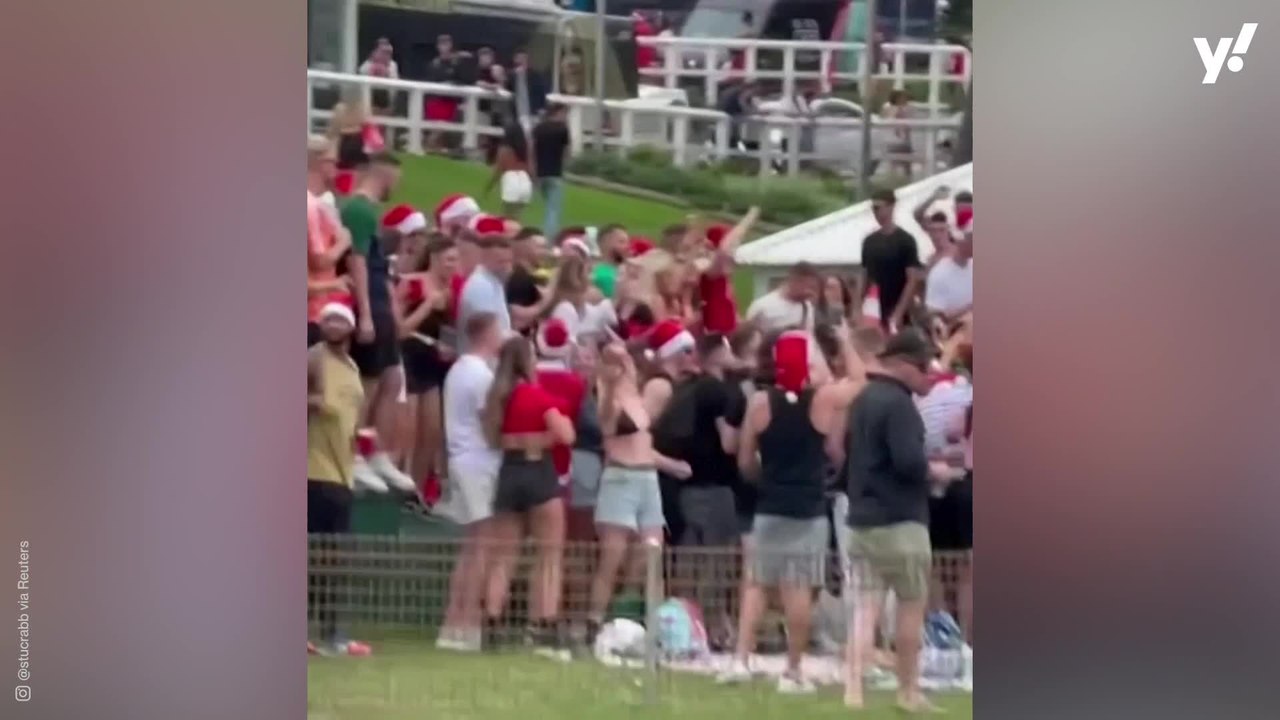 COVID-19 rules ignored as Christmas revellers party on Sydney beach