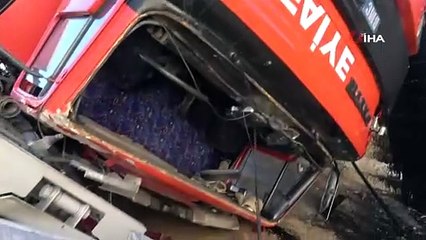 Tokat'ta itfaiye aracı devrildi: 2 yaralı