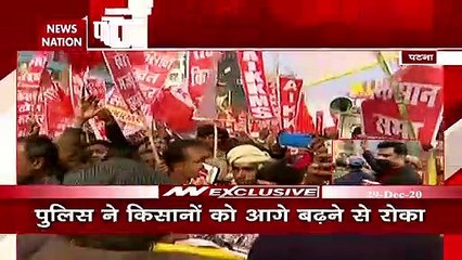 Thousands of farmers march To Governor's House in Patna