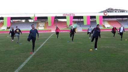 Isparta’da gençler özel yetenek sınavlarına ücretsiz kursla hazırlanıyor