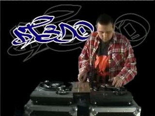 DJ TURNTABLE SCRATCH BEAT JUNKIES