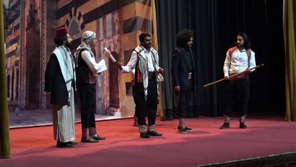 عرض مسرحي كوميدي في صنعاء في خضم الحرب والجائحة