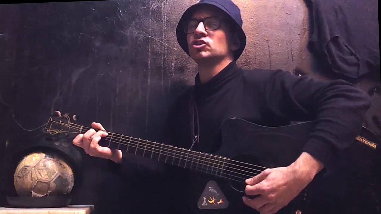 Foot and balls (acústico)