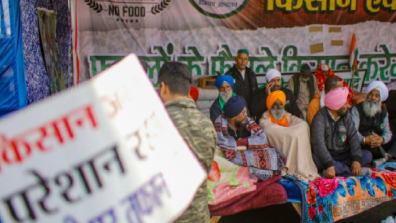 Govt, farm unions to hold 6th round of talks today