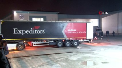 Çin’den Ankara’ya gelen aşılar depolara taşındı