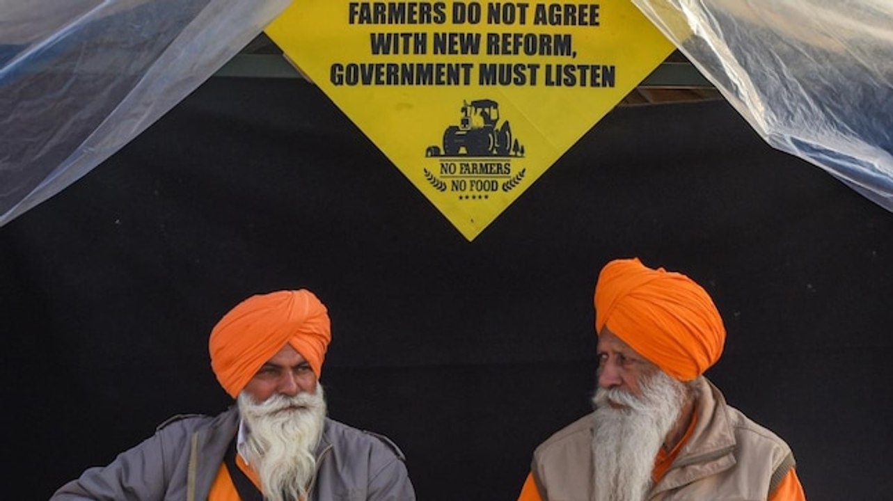 Farmers, Centre to hold talks today; Political tension intensifies after TMC worker shot dead in Bengal; more