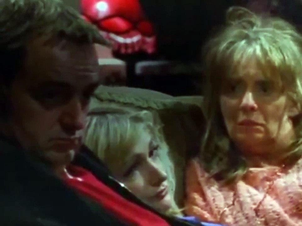 The Royle Family - S 02 E 03 - Nana's Coming to Stay