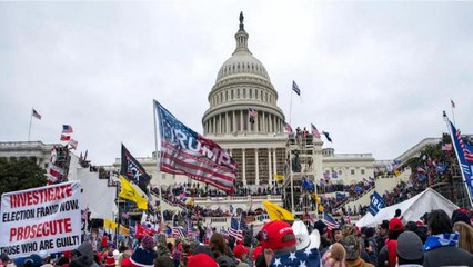 Democrats seek Trump's removal from office