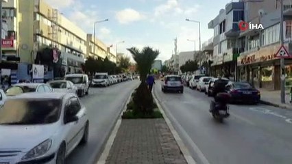 Depreme röportaj sırasında yakalandı