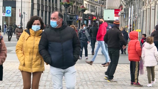 El reloj de la Puerta del Sol preparado para la Nochevieja más atípica