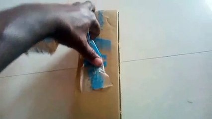 Unboxing gorilla tripod