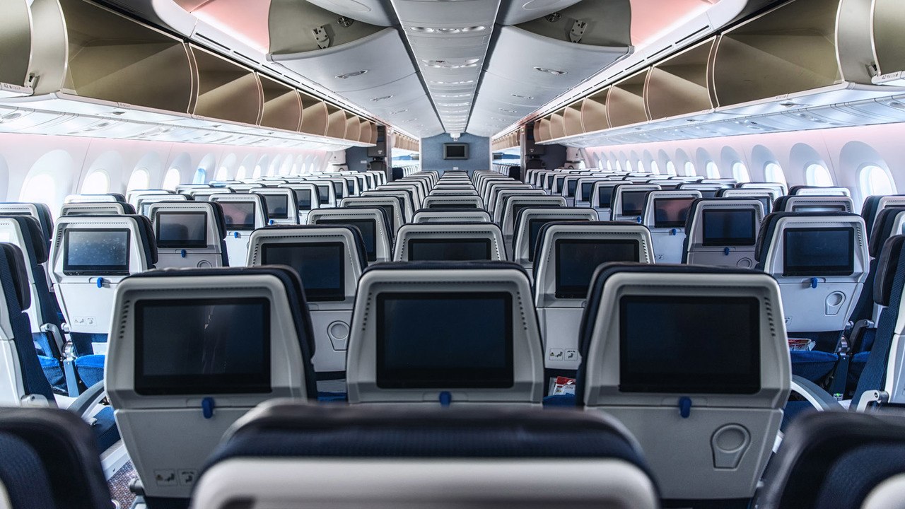 The Major Differences Between Economy, Premium Economy, and Economy Plus — and What's Righ