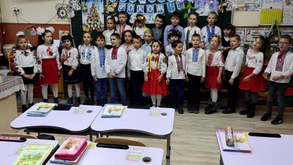 2-Б. Новорічне привітання 2020. Спроба №1