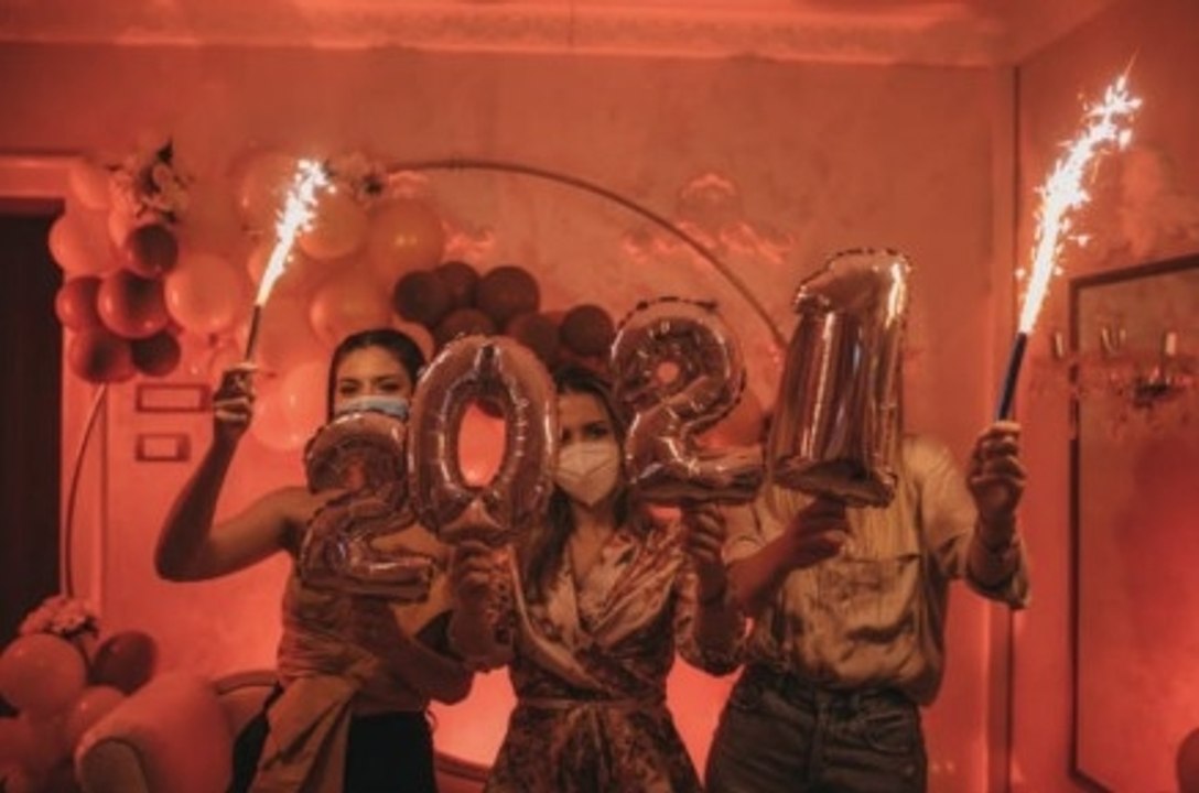 Virtual New Year's Eve 2020 Events to Help You Welcome 2021