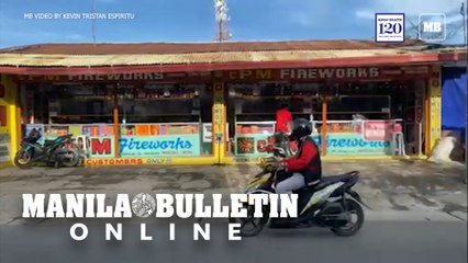 The sales of firecrackers in Bocaue, Bulacan is still sluggish, far compared to the number of buyers last year due to the pandemic