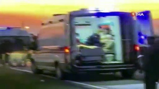 Mardin'de tarım işçilerini taşıyan kamyonet şarampole yuvarlandı: 32 yaralı