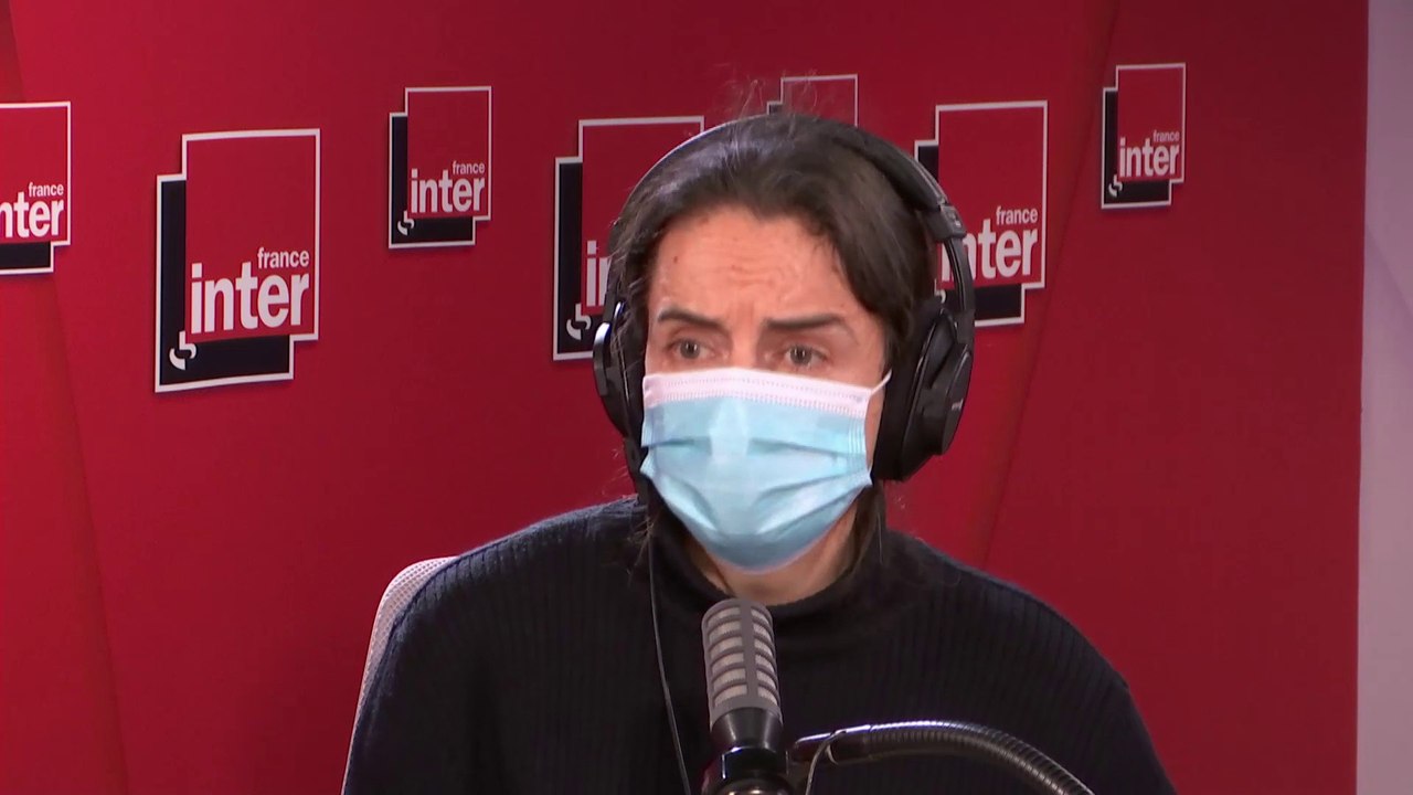 En ce 31 décembre... "Nous vivons une époque tellement dure que nous avons encore plus besoin de champagne !", s'exclame la romancière Amélie Nothomb