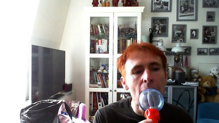 Wiwi égratigne "au royaume des camés"