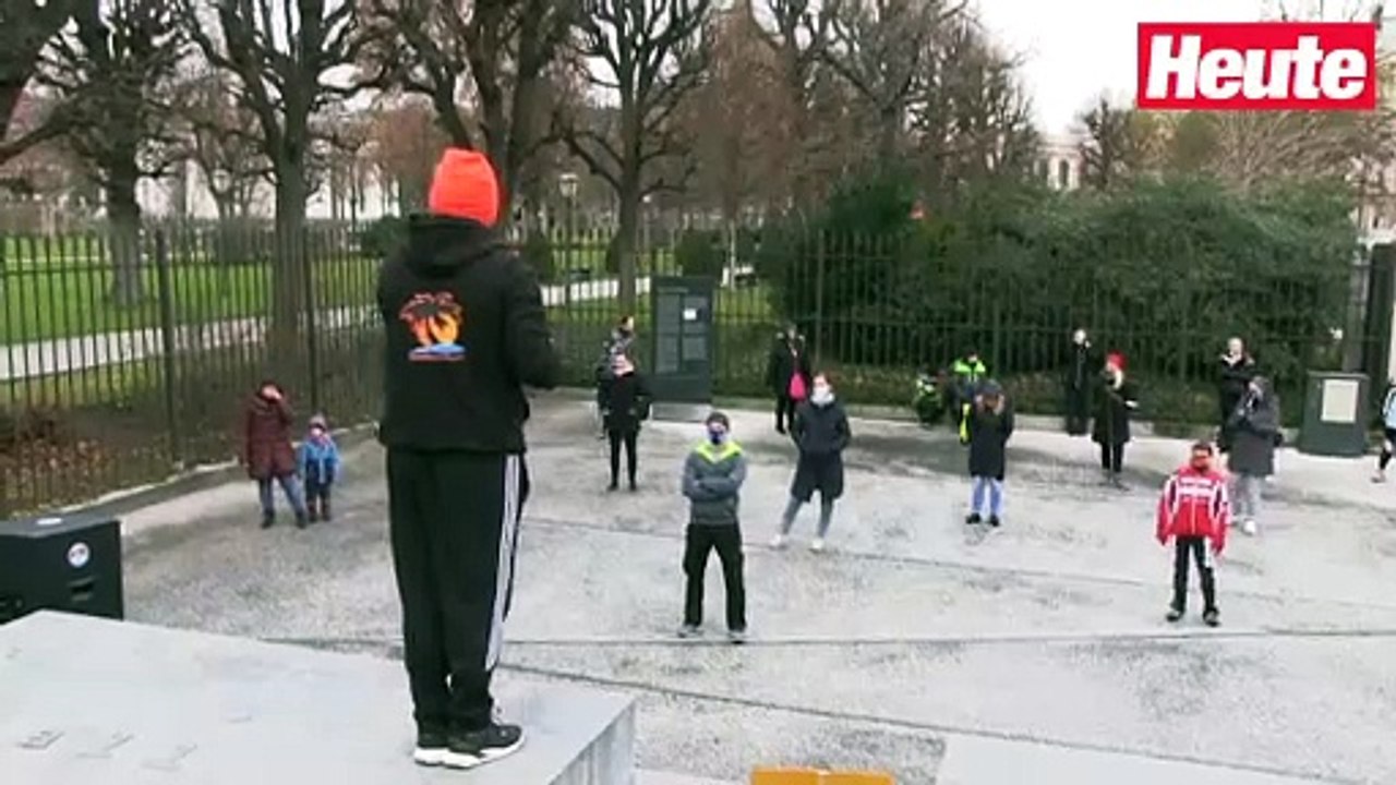 Fitness-Fans demonstrierten vor Bundeskanzleramt