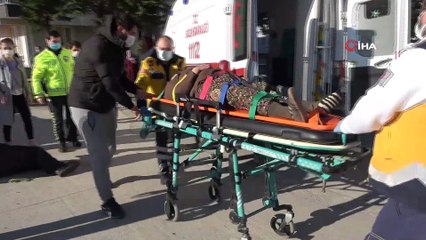 Kazada eşinin öldüğünü zanneden motosiklet sürücüsü dakikalarca gözyaşı döküp feryat etti