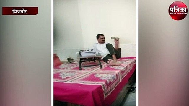 पटवारी का रिश्वत लेते हुए वीडियो वायरल