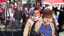 Yılbaşı kısıtlaması öncesi korkutan yoğunluk: Akın akın sokağa çıkıyorlar