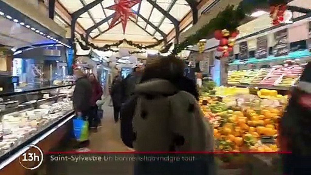 Nouvel An : avec les restrictions, les Français placent le repas au centre du réveillon