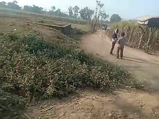 पुलिस की मिली भगत से हो रहा खनन