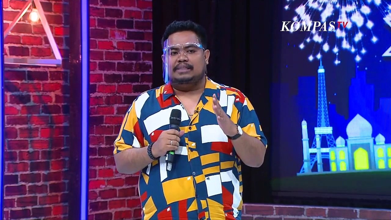 Stand Up Rigen Rakelna: Review Makanan Gak Enak, tapi Harus Pura-pura Enak - SAPA TAHUN BARU