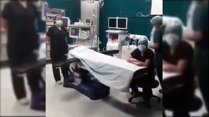 ANKARA ÜNİVERSİTESİ AMELİYATHANE ÇALIŞANLARINDAN YENİ YIL TÜRKÜSÜ