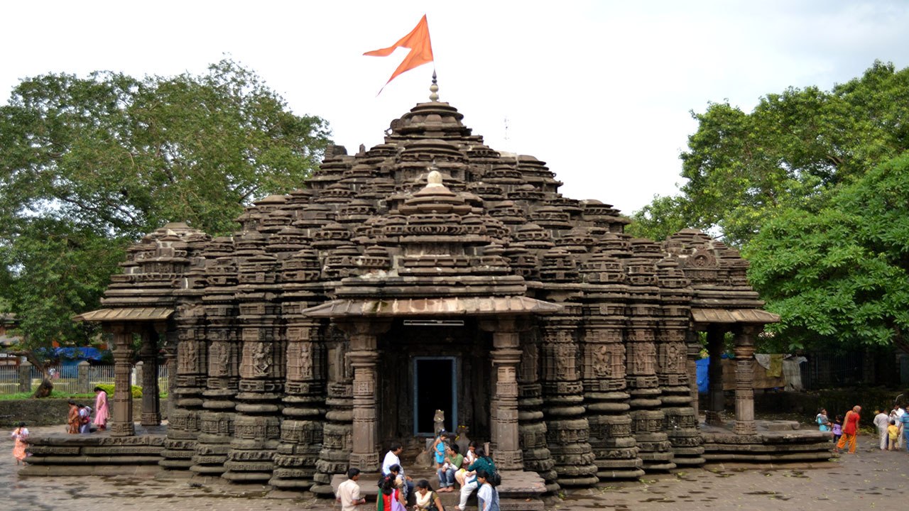 Travel Diary: Ancient Temple Of Lord Shiva At Ambarnath, Mumbai