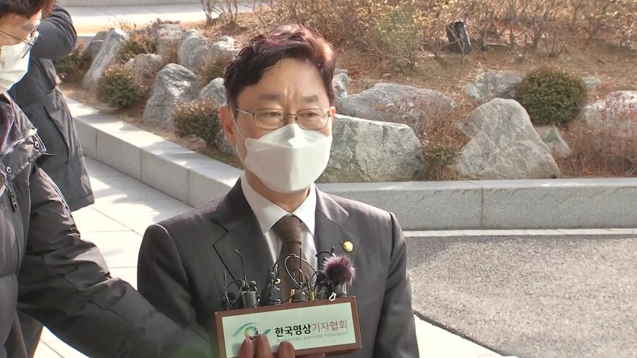 박범계, 청문준비단 사무실 첫 출근..."청문회장에서 말하겠다" / YTN